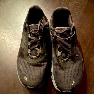 On Running Women's Black Sneakers